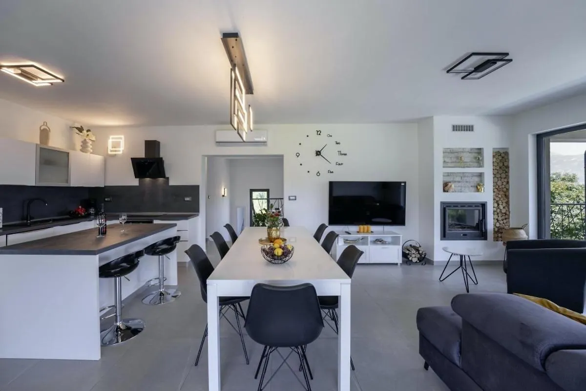 Villa Milena In Blaskovici - Haus Fuer 8 Personen Polje Cepic