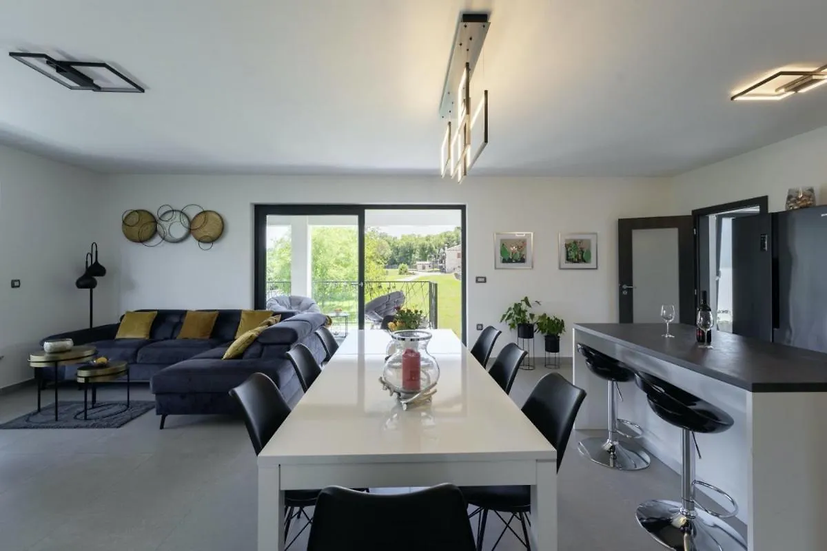 Villa Milena In Blaskovici - Haus Fuer 8 Personen Polje Cepic